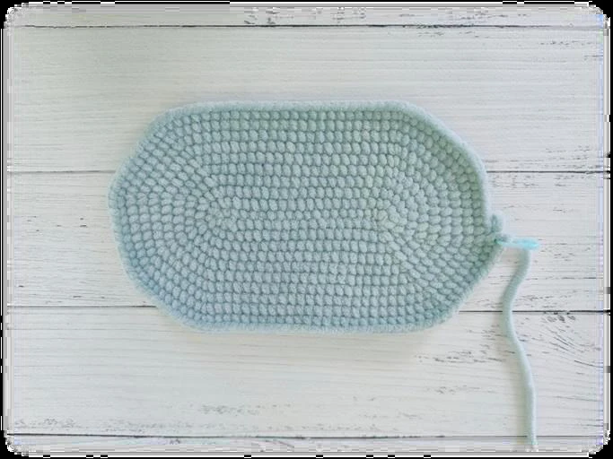 Baby in basket visual from source page 3