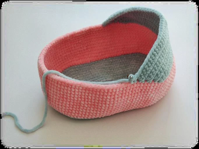 Baby in basket visual from source page 4