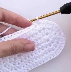 Baby Van Shoes visual from source page 4