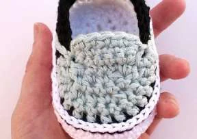 Baby Van Shoes visual from source page 9