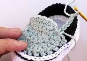 Baby Van Shoes visual from source page 9