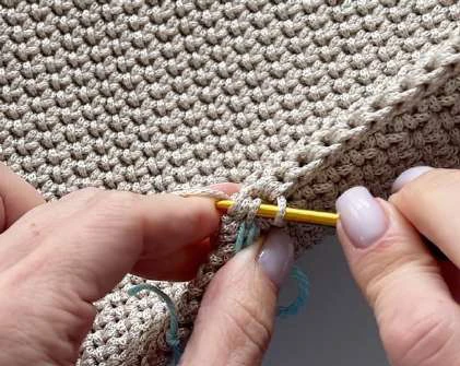 Bag Crossbody visual from source page 10