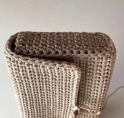 Bag Crossbody visual from source page 11