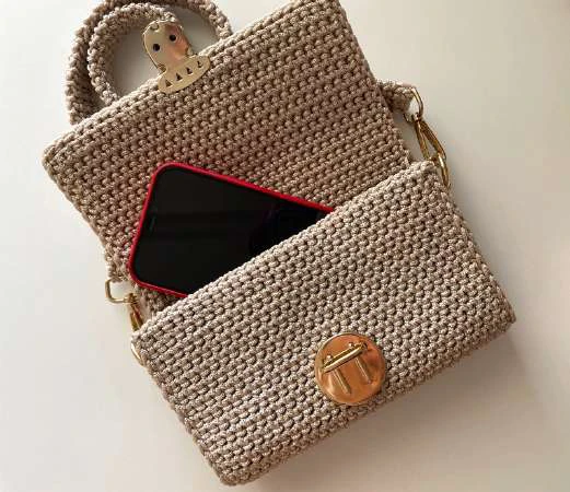 Bag Crossbody visual from source page 14