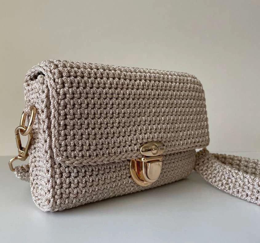 Bag Crossbody visual from source page 3