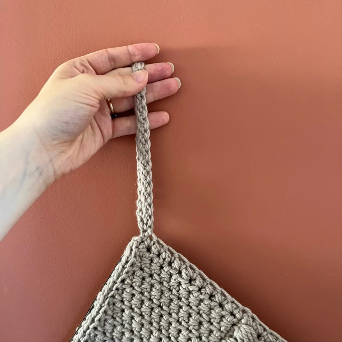 Bobble Clutch Bag visual from source page 3