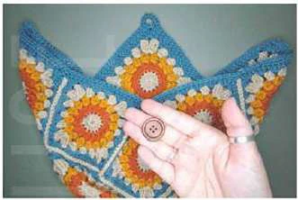 Boho granny square bag visual from source page 11