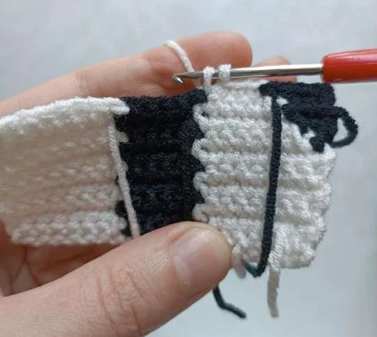 Cat bag crochet visual from source page 7