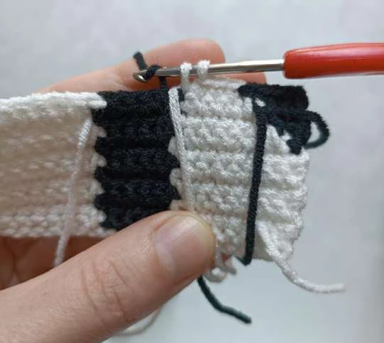 Cat bag crochet visual from source page 7