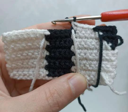 Cat bag crochet visual from source page 7