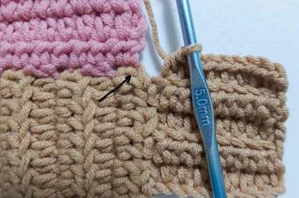 Colorblock Cardigan visual from source page 25