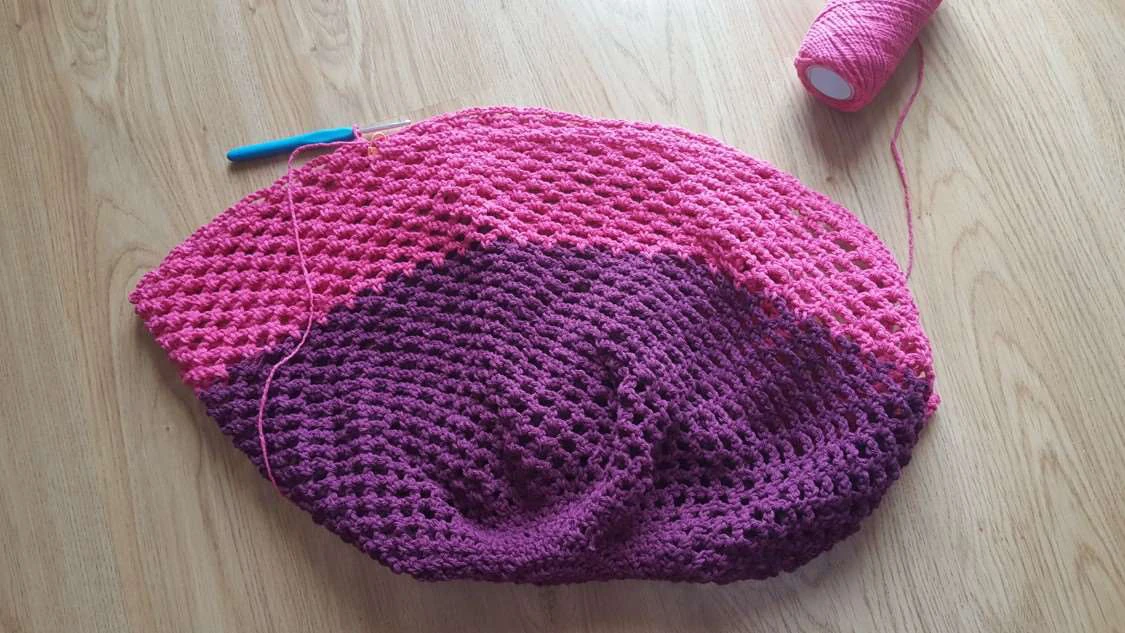 Crochet market bag visual from source page 11