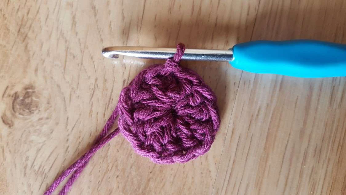 Crochet market bag visual from source page 5