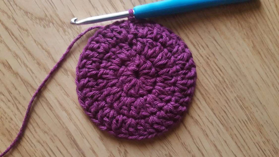 Crochet market bag visual from source page 6