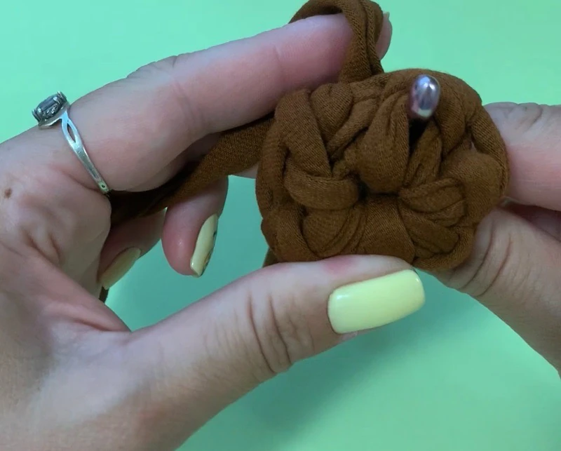 DIY Round bag with t shirt yarn visual from source page 3