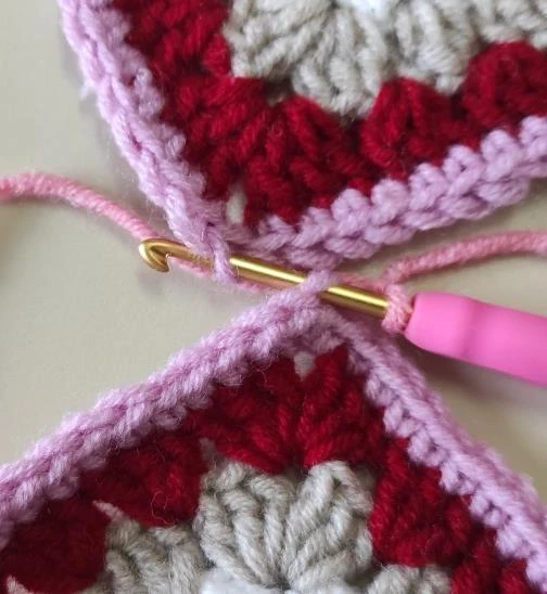 Granny Square Purse Pattern Bag visual from source page 7