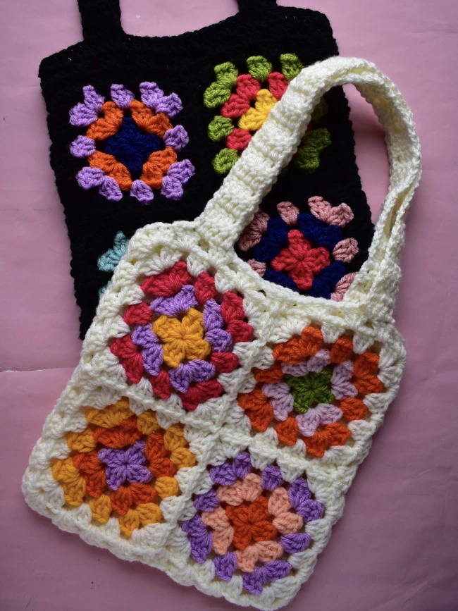 Granny Square Tote Bag visual from source page 1
