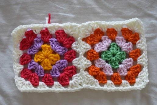 Granny Square Tote Bag visual from source page 3