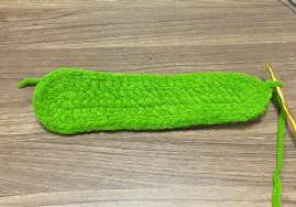 Grinch Slippers visual from source page 2