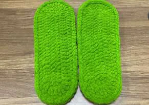 Grinch Slippers visual from source page 2