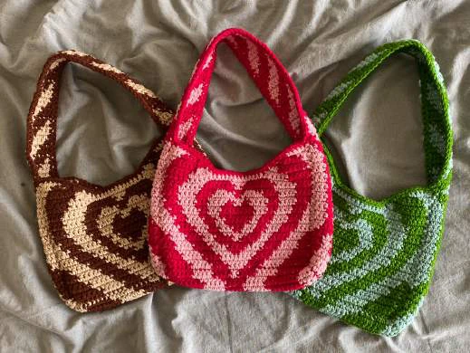 Heart shoulder bag