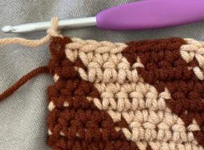 Heart shoulder bag visual from source page 2