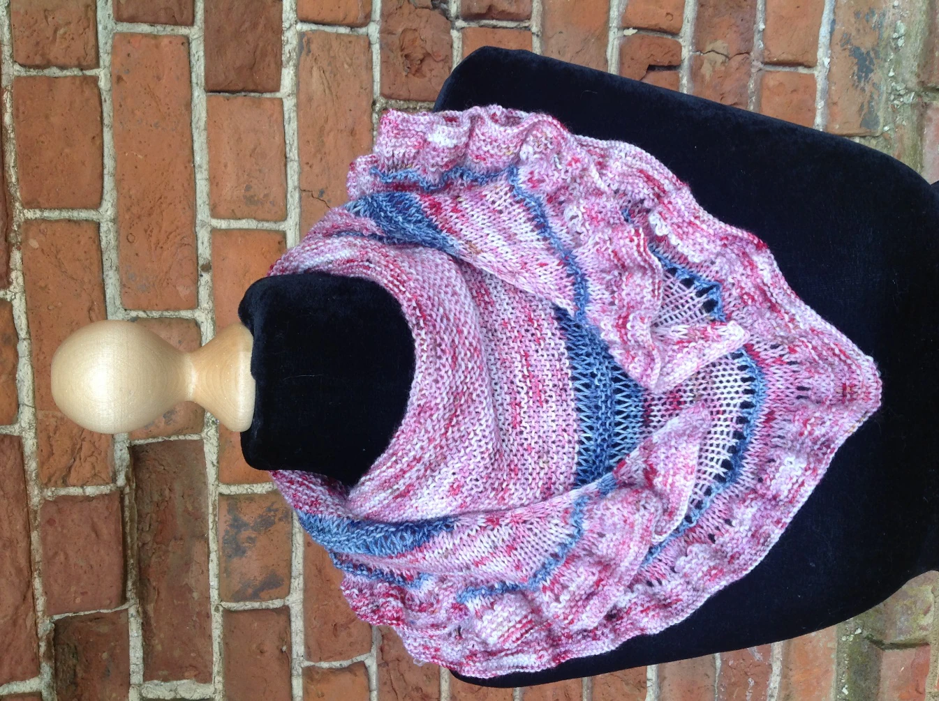 Ruffled By The Wind Shawlette