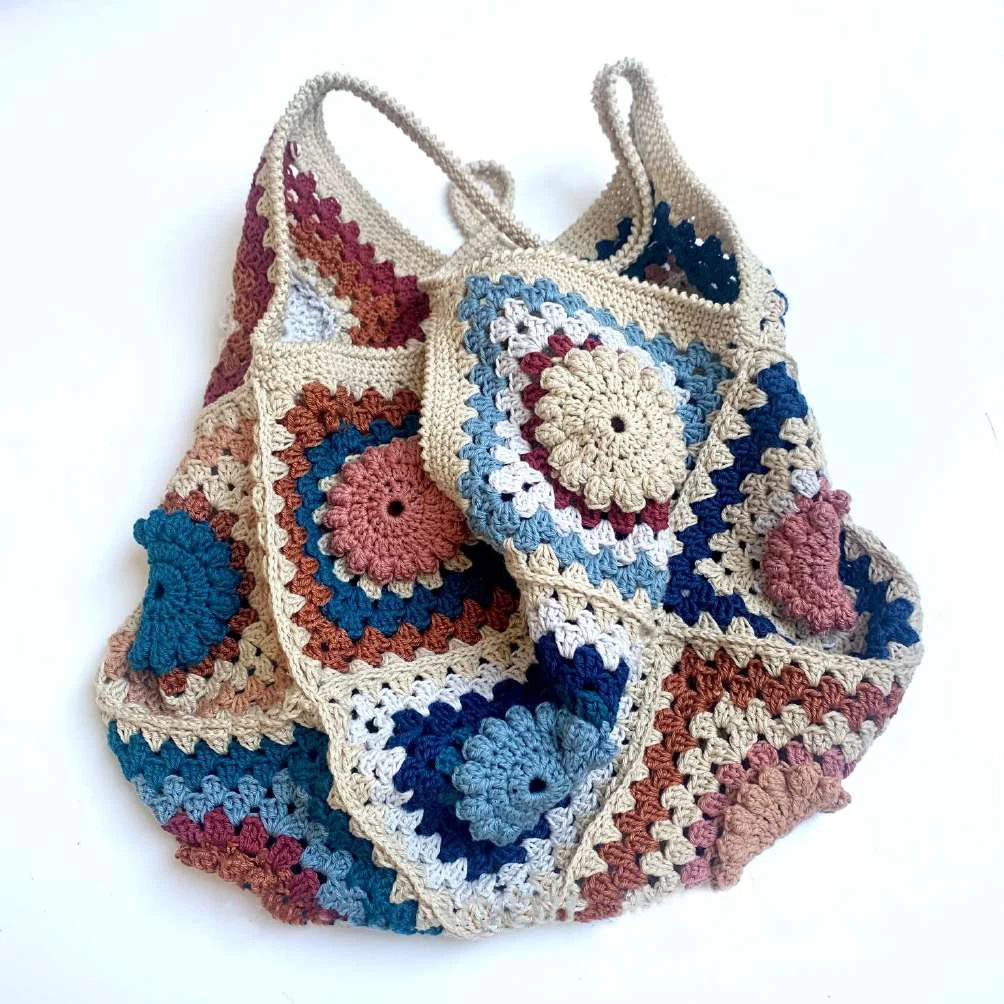 Shoulder bag granny visual from source page 7