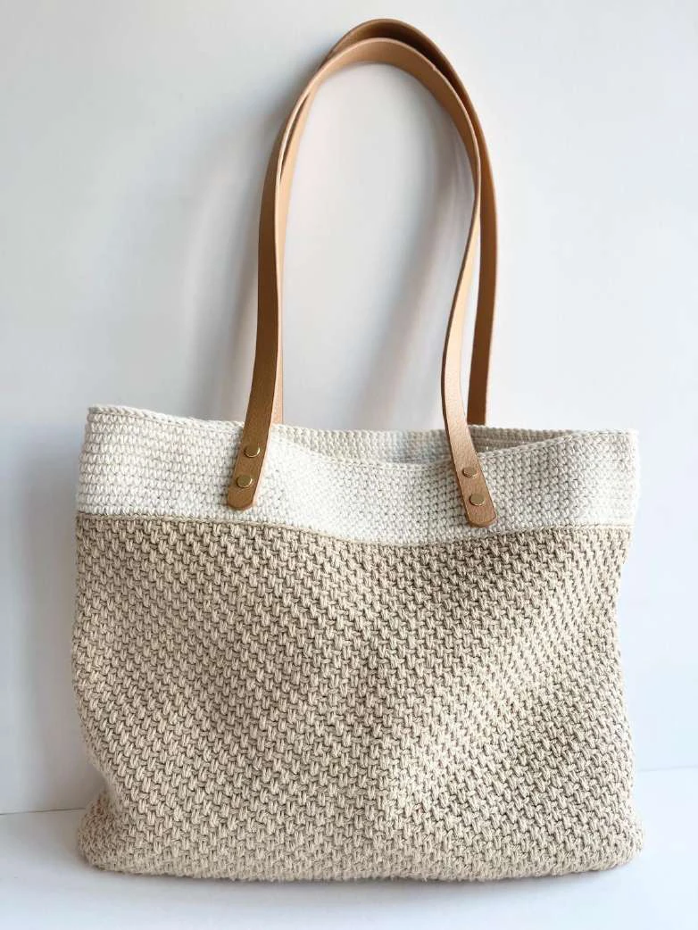 Spike Stitch Tote Bag visual from source page 2