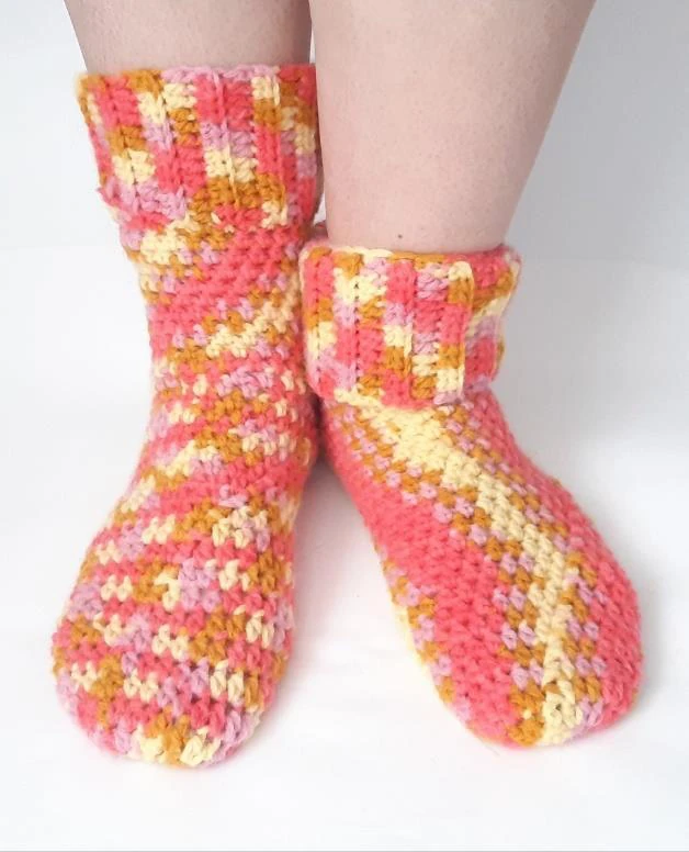 Super Simple Slipper Socks visual from source page 3