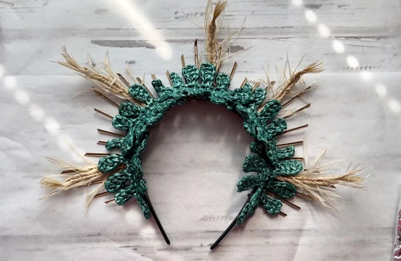 DIY Floral headband visual from source page 31