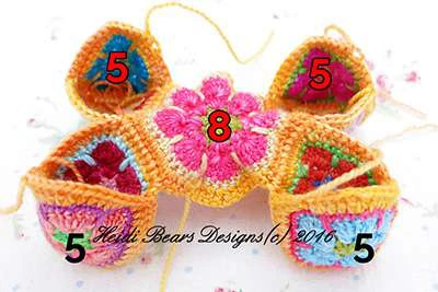 Granny squares dinausor visual from source page 17