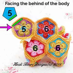 Granny squares dinausor visual from source page 20