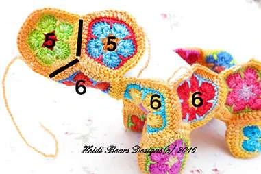 Granny squares dinausor visual from source page 21