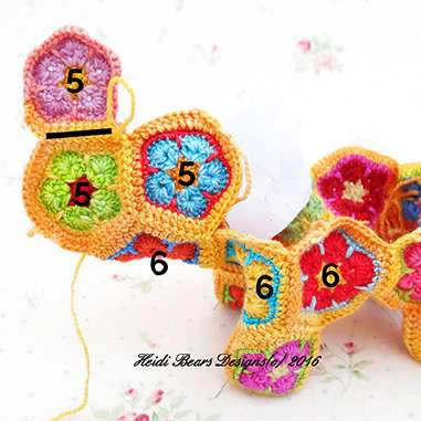 Granny squares dinausor visual from source page 21