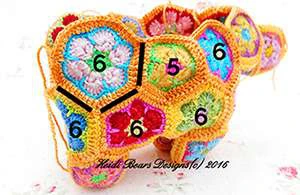 Granny squares dinausor visual from source page 23
