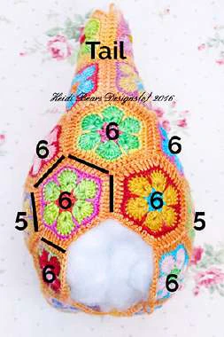 Granny squares dinausor visual from source page 24