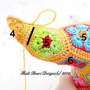 Granny squares dinausor visual from source page 27