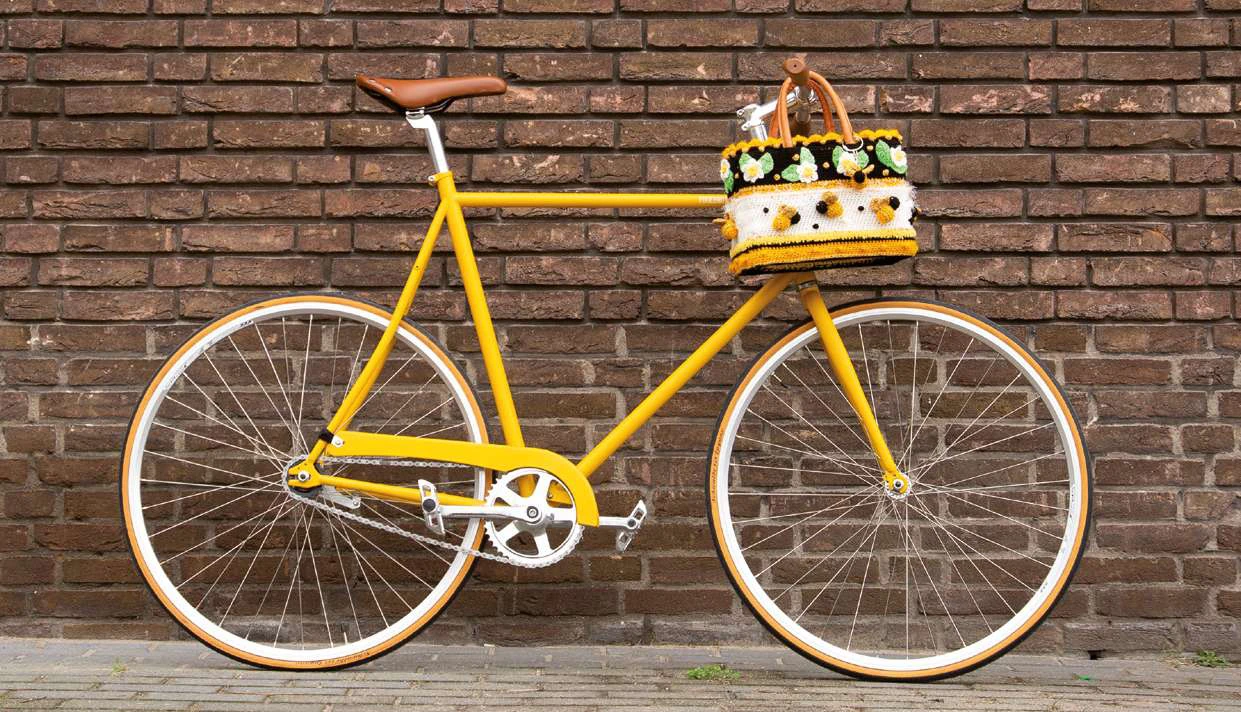 Stunning bee flower bag visual from source page 3